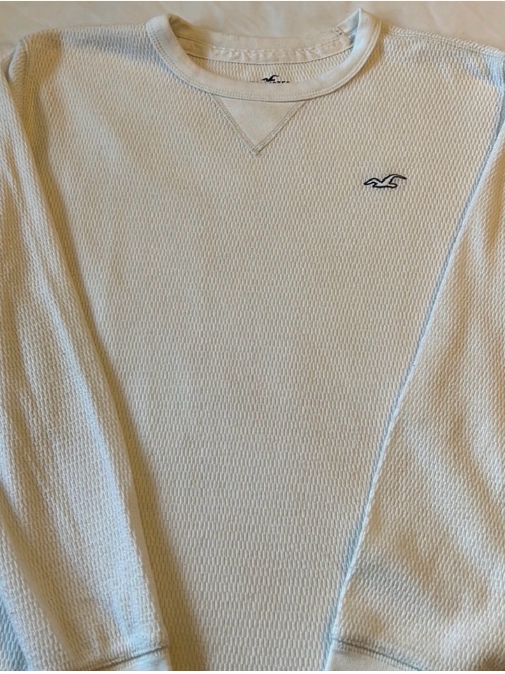 Hollister Men's White Waffle Crewneck Sweater